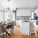 Villa Nordic Rovaniemi by R&K Apartments Huvilat Rovaniemi